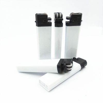 Aanpassing Dongyi Populaire Plastic Flint Wheel Gas Sigaretten aansteker met 80mm Lengte