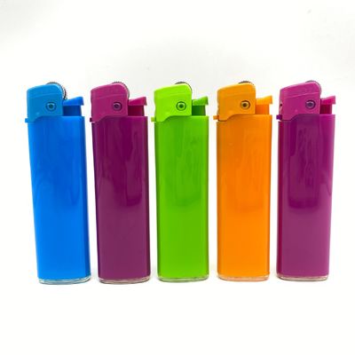 Unieke vintage aansteker, oplaadbaar en wegwerpbaar voor het roken van sigaretten, model nr. DY-077