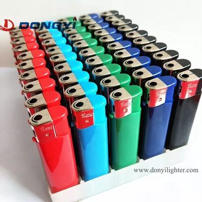 Gepersonaliseerde 80*23.7*11.18mm elektronische gaslakker met flint en hervulbaar gas