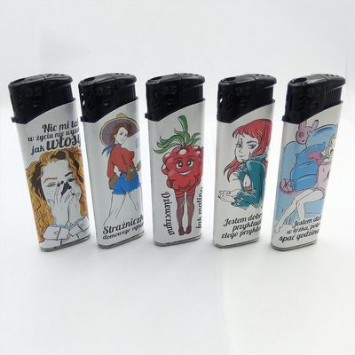 Torch 2022 Dongyi Custom Logo Cigarette Electric Lighter met Lovely Girl 8.1*2.58*1.14CM