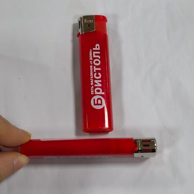 Zwarte rubberkleur plastic elektronische aansteker voor een slanke vormgeving