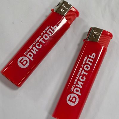 Zwarte rubberkleur plastic elektronische aansteker voor een slanke vormgeving