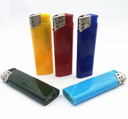Aanpassing ontsteker elektronische plastic aansteker vijf kleuren gas