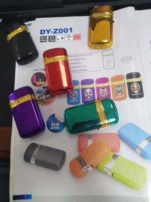 Plastic materiaal Nieuwste stijl Flip Turbo Flame Piezo Winddicht Hervulbare Gasverlichting