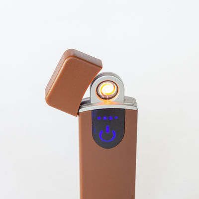 USB oplaadbare aansteker Onze plastic USB winddichte sigaretten aansteker